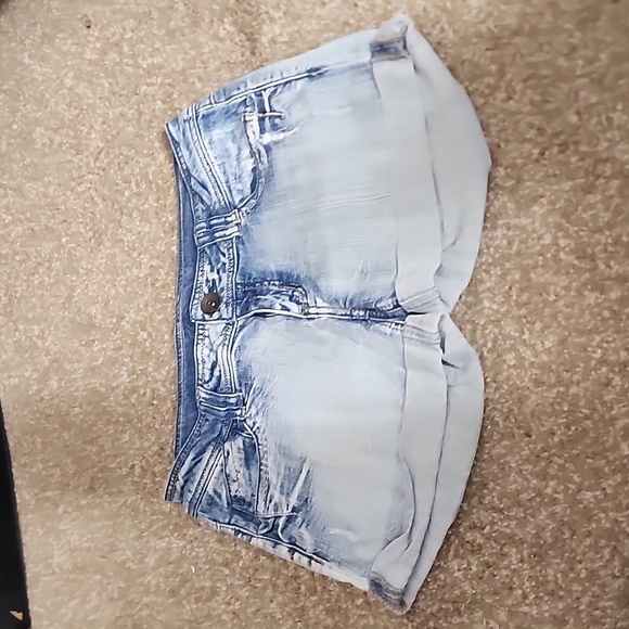 Candies Jean shorts - Picture 1 of 3
